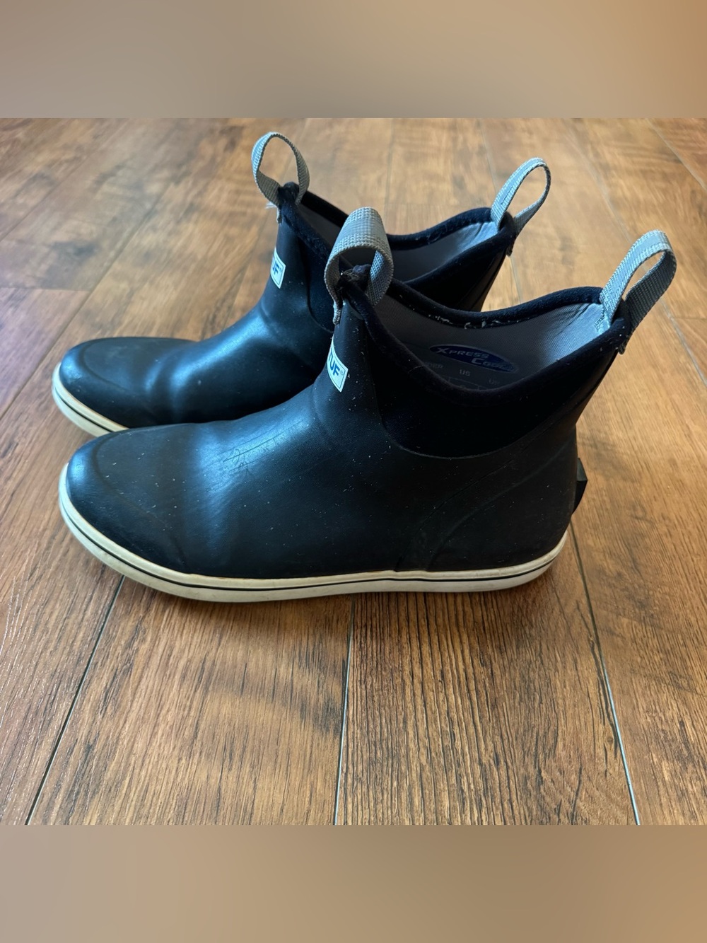 Xtratuf 6" Ankle Deck Boots Men's Blue Slip On Slip-Resistant Waterproof Size 9